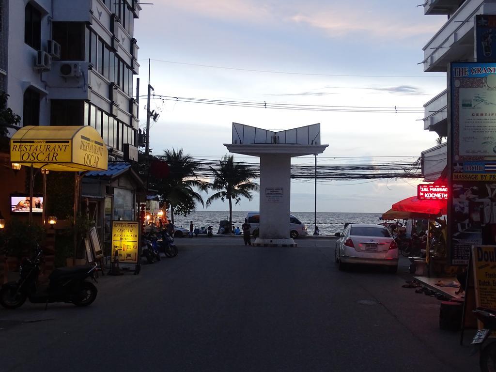 Jomtien Sunset Guesthouse Exteriör bild